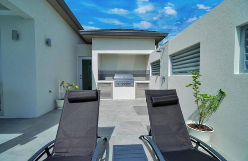 Calivigny Villa | Luxurious Ocean View Villa