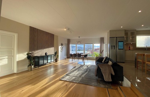 Hisings Backa House | Luxurious Villa With Free Parking