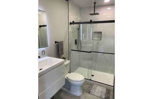 Downey Apartment | Luxurious Stay in L.A: Welcome to Downey