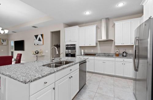 Balm House | Luxurious Tampa Bay Area Home in Serene Community!