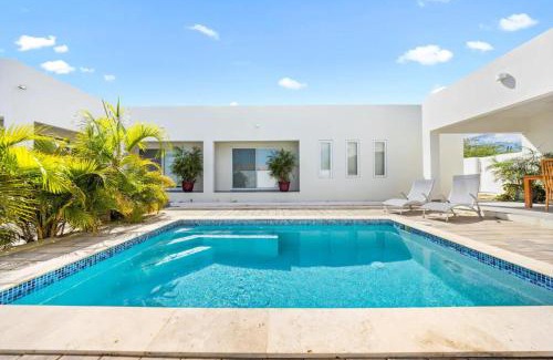 Koyari Apartment | Luxurious villa in Noord, Aruba