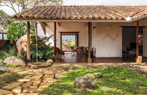 Barichara Villa | Luxurious villa with stunning views and pool in beautiful Barichara
