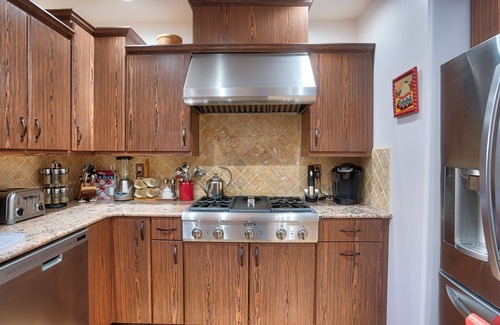 Downtown Santa Fe Condo | Luxuriously furnished Condominium by Convention Center