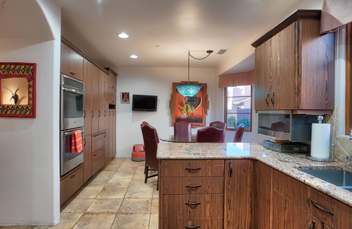 Downtown Santa Fe Condo | Luxuriously furnished Condominium by Convention Center