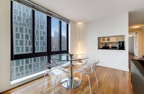 Gramercy Apartment | Luxury 1 Bedroom in Gramercy Park High-Rise