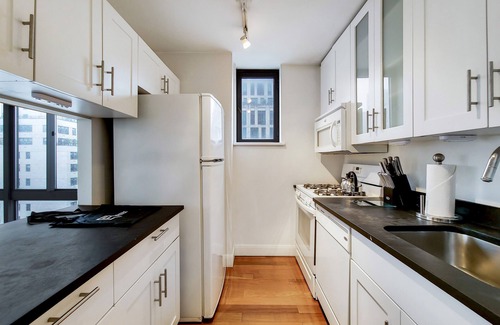 Gramercy Apartment | Luxury 1 Bedroom in Gramercy Park High-Rise
