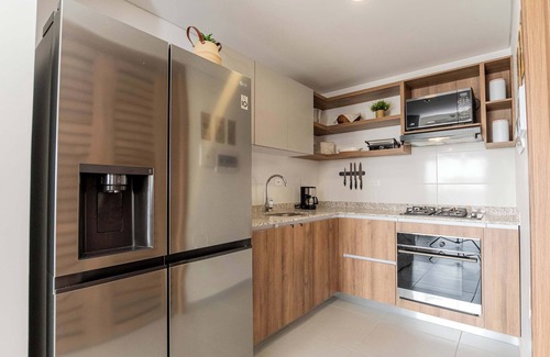 El Rodadero Apartment | Luxury 2 BR Apartment with Sea View in Rodadero