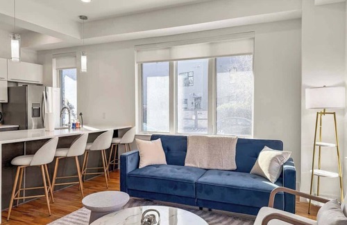 Olde Kensington Apartment | Luxury 2BD | Sleeps 8 | Northern Liberties