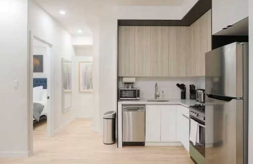 Central Park South Apartment | Luxury 2BR Duplex 5min to Central Park