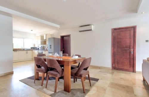 Labadi Apartment | Luxury 3-Bedroom Apartment in Cantoments Accra -10