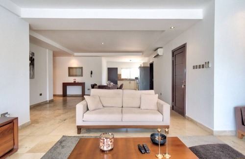 Labadi Apartment | Luxury 3-Bedroom Apartment in Cantoments Accra -10