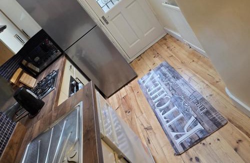 New Cross Apartment | Luxury 3 Double Bedroom Property in South East London