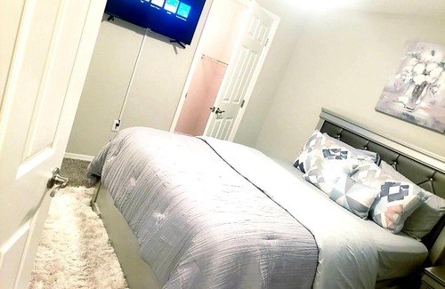Snellville Apartment | Luxury 3R2B kingbed House sleeps eight