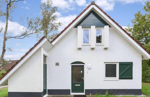 Enter House | Luxury 4-person bungalow in the holiday park Landal Landgoed De Elsgraven