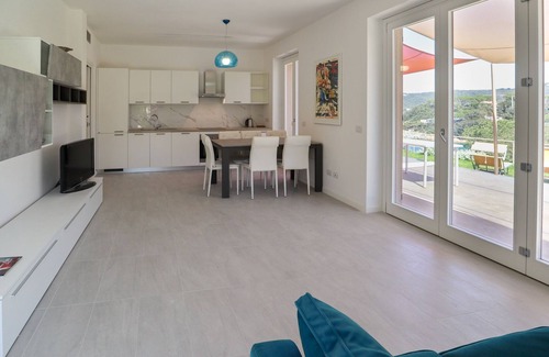Procchio House | Luxury apartment with private access to the sea.