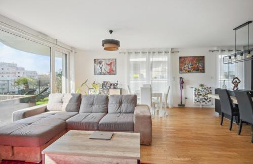 Petit-Colombes Apartment | Luxury appartement with terrace