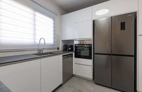 Or Yehuda Apartment | Luxury APT 3 BR New Tower Parking