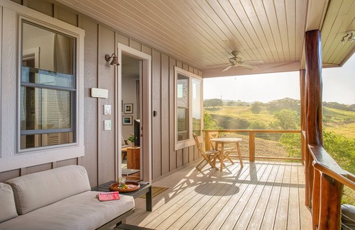 Kohala Estates House | Luxury at Great VALUE ~ OCEAN VIEWS & short drive to white sand beaches