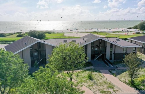 Workum Apartment | Luxury Beach Apartment | 4 Pers.