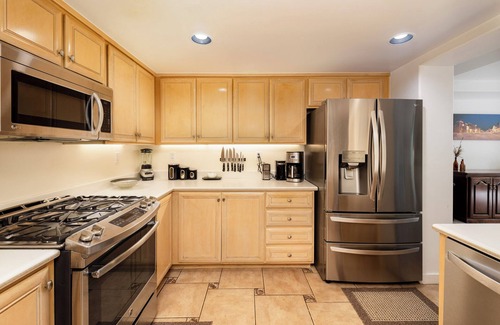 East Beach Condo | Luxury Beach Hotel transformed to a beautiful condo