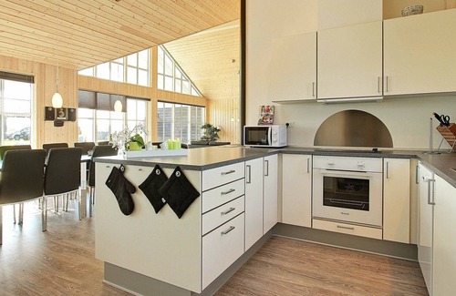 Saksild Strand House | Luxury Beach House with Pool