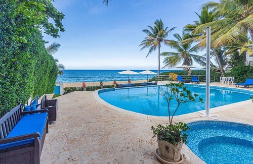 Sosua Villa | Luxury beachfront complex: 2 villas, pools, billiard, table tennis, volley!