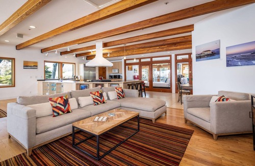 El Granada House | Luxury Beachfront Penthouse/Walk to the Beach, Restaurants, Entertainment