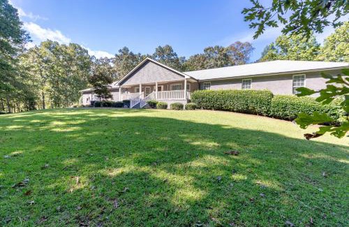 Inman Villa | Luxury Brooks Retreat