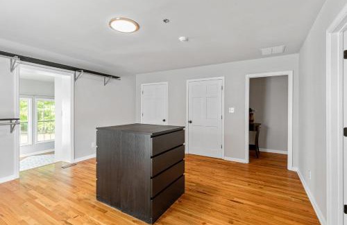 Inman Villa | Luxury Brooks Retreat
