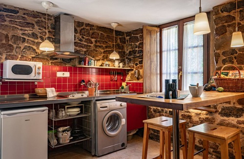 Precendi House | Luxury Cabin with Jacuzzi by the Sella River and Picos de Europa