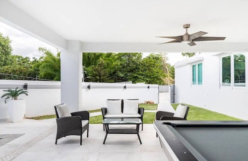 Cupey House | Luxury Casa CALIAD