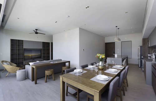 El Medano Ejidal Apartment | Luxury Condo at Paraiso Mall & Cabo Marina l 8 Pax