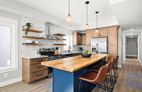 Canal Park Condo | Luxury Condo w/Beach Access | Dragestil 713-3
