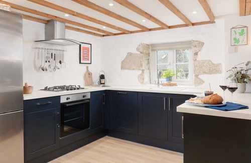 Saint Erth Praze Cottage | Luxury country cottage with wood burner and paddock just 12 minutes from beach