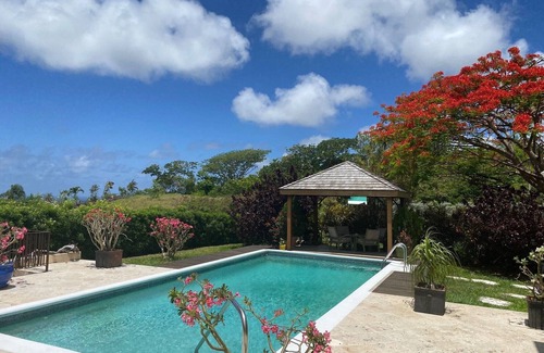 Parish Land Apartment | Luxury Countryside 2 Bed Apartment with Pool