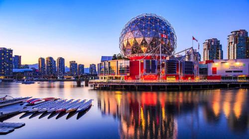 Coal Harbour Apartment | Luxury Designer Apartment In The Heart Of Downtown