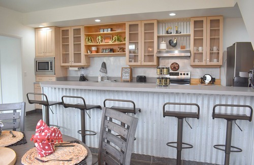 CUF House | luxury downtown Business and event house sleep 17