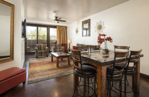 Moab Apartment | Luxury Downtown Rental (Hot Tub/Pet Friendly) - La Dolce Vita Villas #9