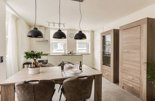 Aalsmeer House | Luxury Family Residence Schinkeldijkje (Family of 4 or 1 couple 25+)
