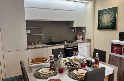 Varesine Apartment | Luxury Garibaldi Apartment Milan