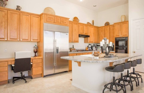 Talon Retreat House | Luxury Gated Two full Masters Best Location, Luxury-Two full Master-Best Locatio