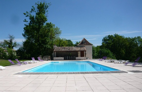 Boisse Cottage | Luxury gite for adult couples, peaceful, open views, large swimming pool