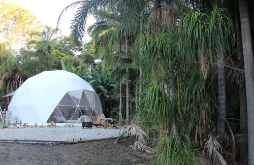 Tamborine House | Luxury Glamping dome under the stars