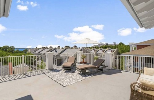 Baytowne Wharf Condo | Luxury Gulf Bay-View 2BR Private Balcony Sandestin Resort Pools, Beach & Dining