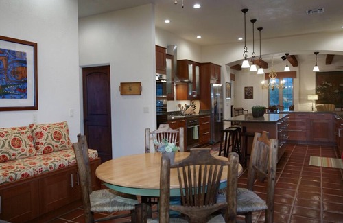 Tubac House | Luxury Hacienda On 5 Acres . Pool & Spa . Gourmet Kit . Golf .