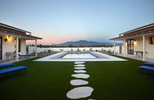 Tubac House | Luxury Hacienda On 5 Acres . Pool & Spa . Gourmet Kit . Golf .