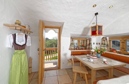 Eggstatt Apartment | Luxury holiday apartment with 2 bathrooms, 7 km from Lake Chiemsee
