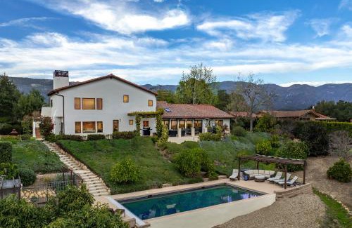 Goleta House | Luxury Home Atop the Hills
