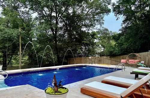 Starkville House | Luxury home, minutes from MSU campus
