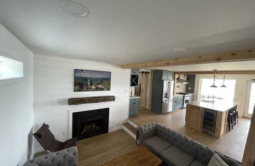 Burdett House | Luxury Home w/Seneca Lake Views, Pool, Hot Tub, & Fast Wi-Fi 🐶